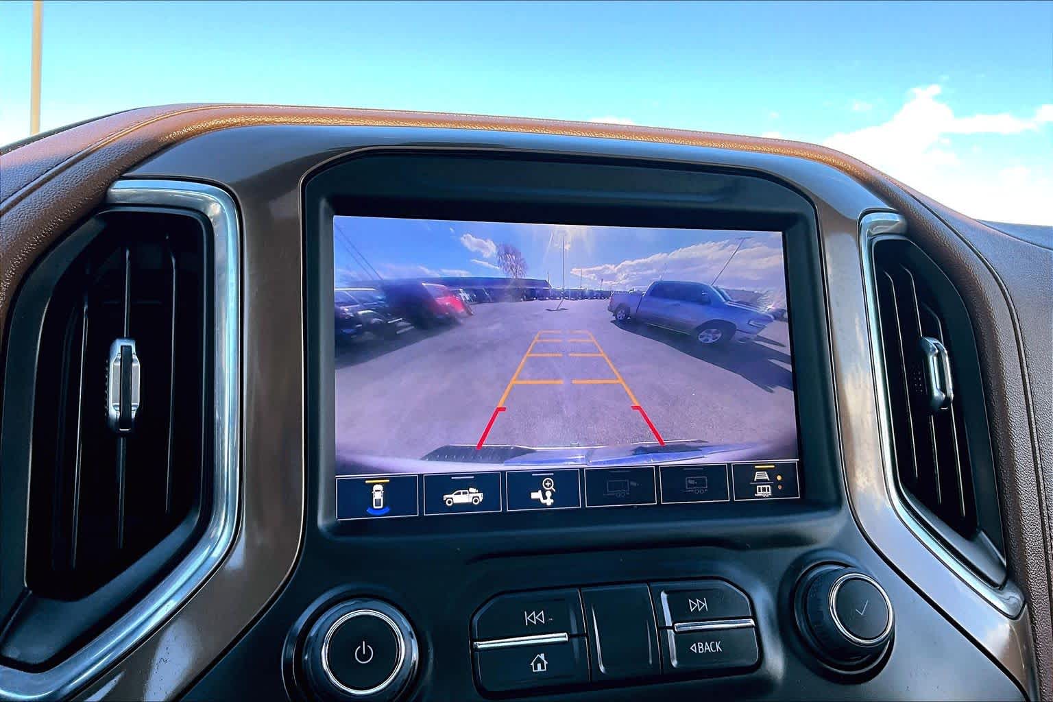 Thumbnail: 2022 Chevrolet Silverado 1500 - 26