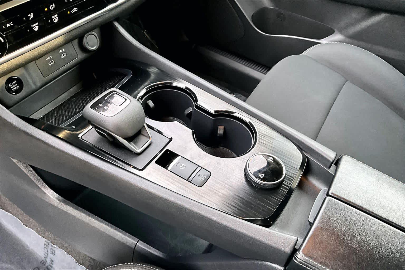 Thumbnail: 2024 Nissan Rogue - 16