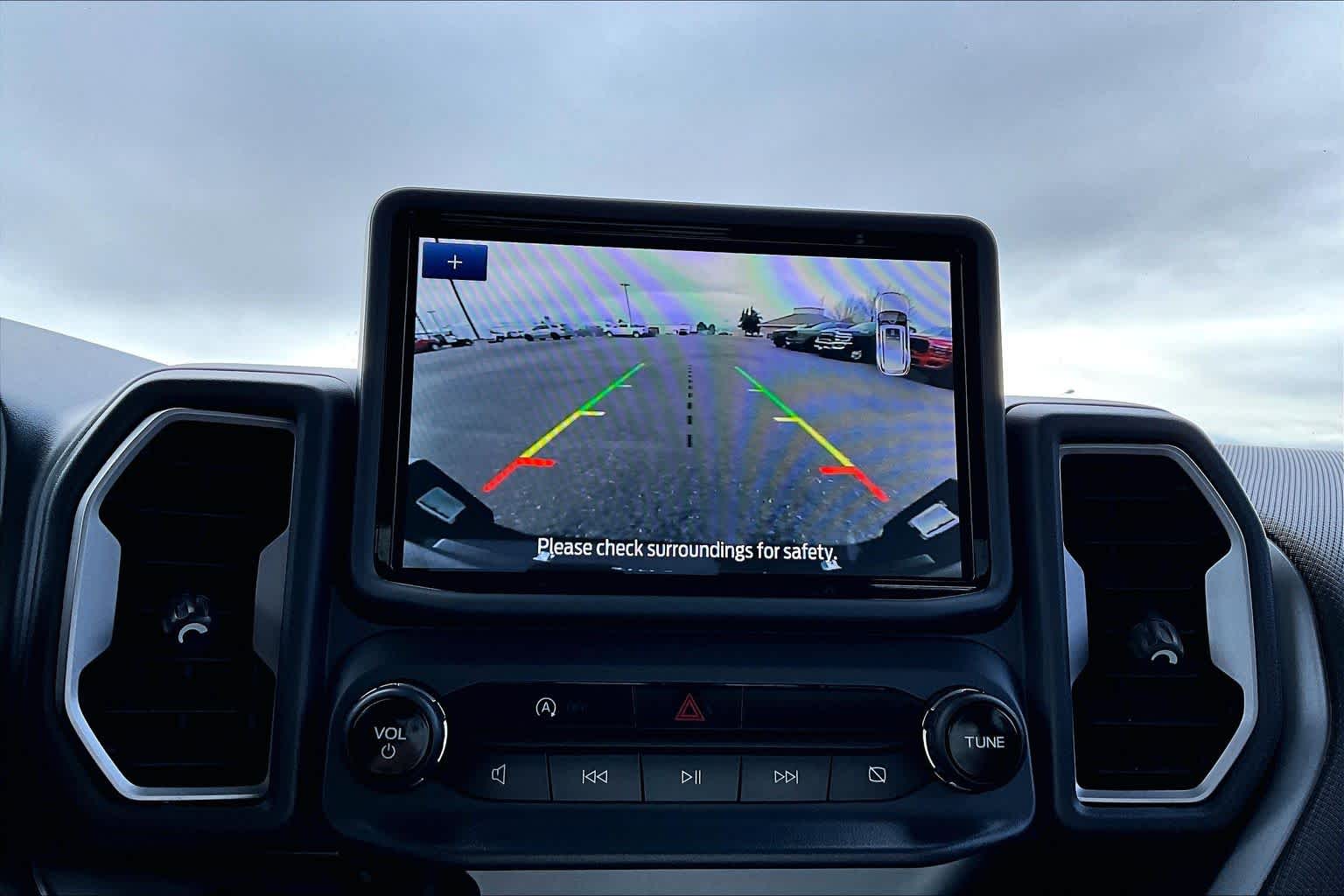 Thumbnail: 2021 Ford Bronco Sport - 26