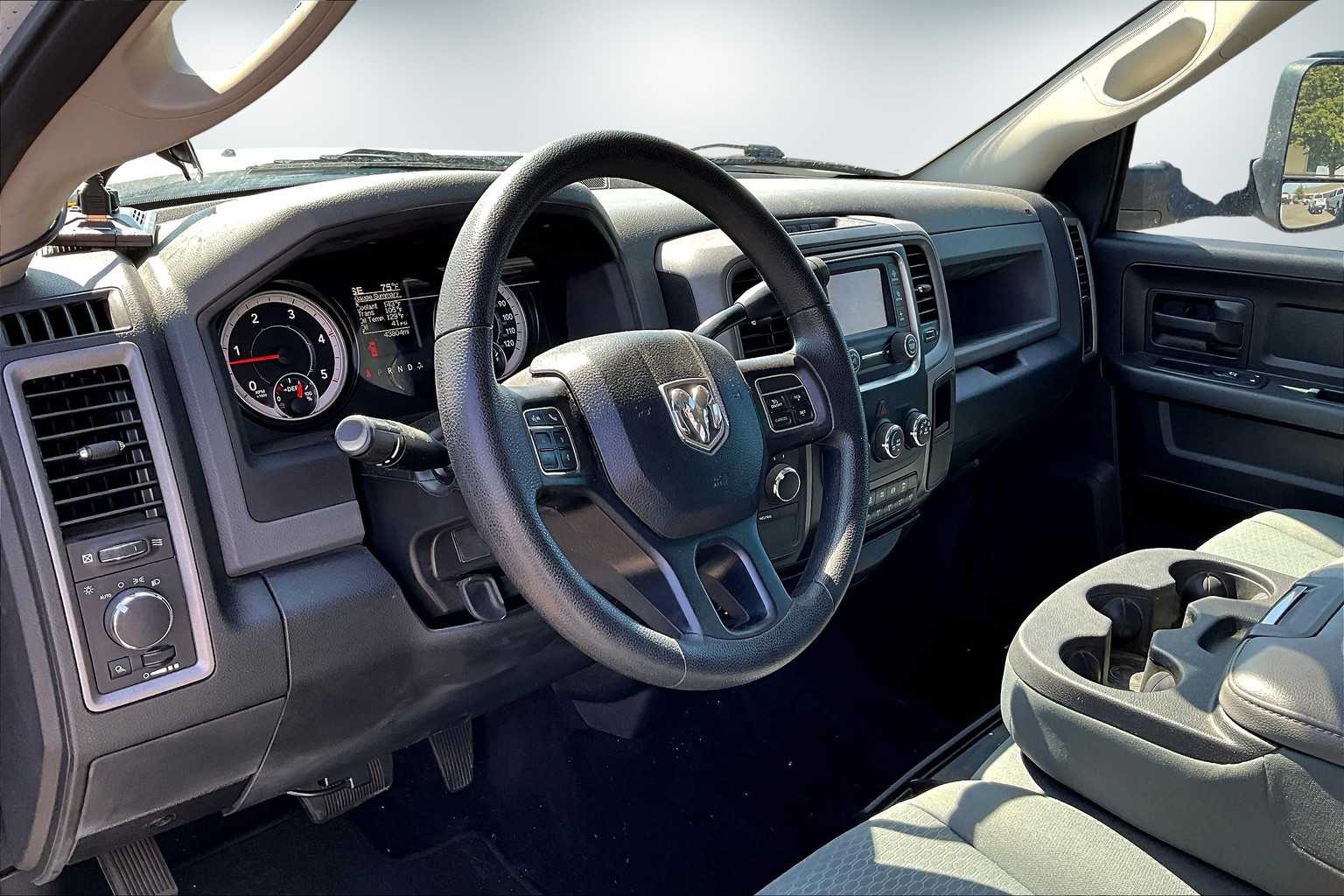 Thumbnail: 2016 RAM 3500 - 5