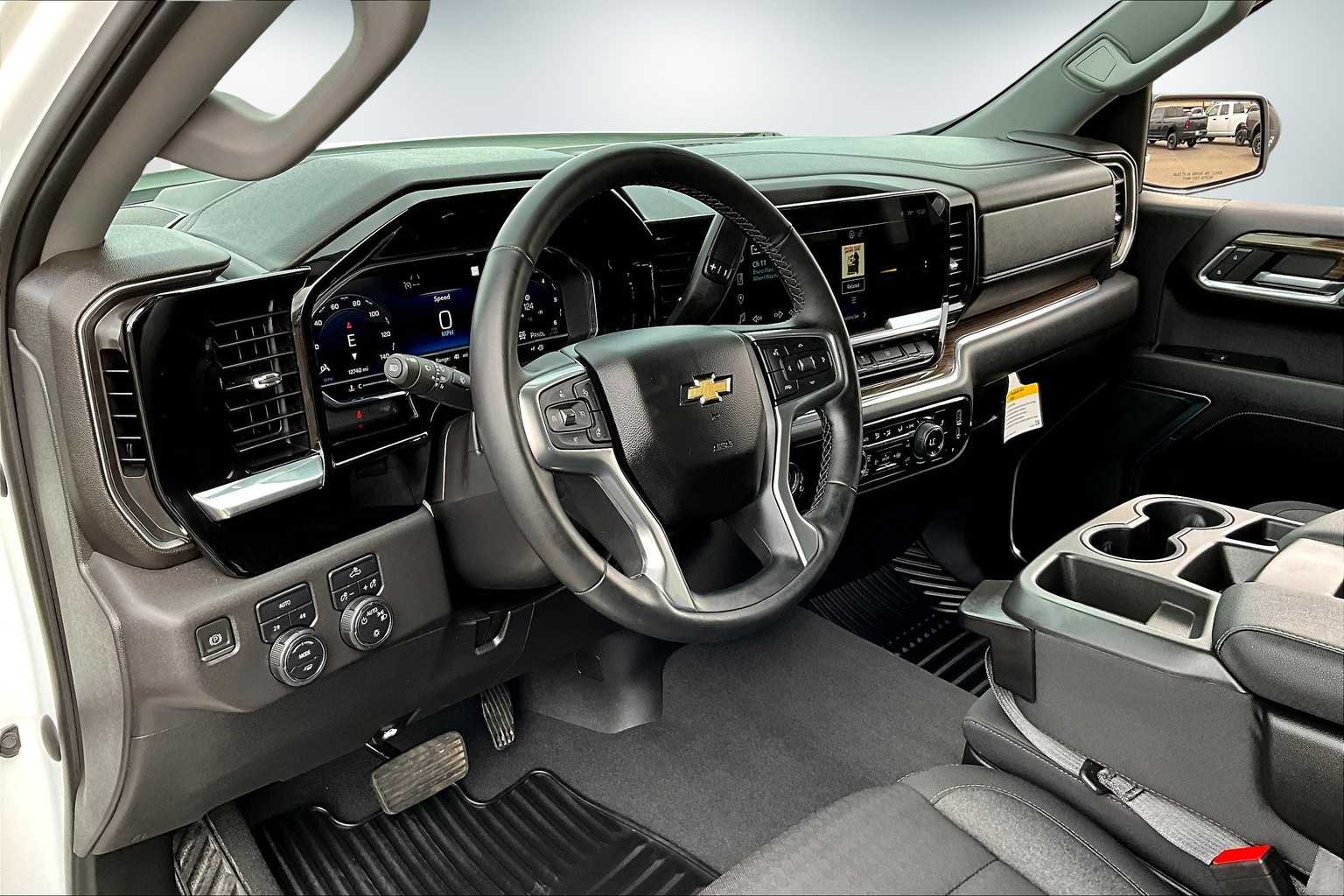 Thumbnail: 2023 Chevrolet Silverado 1500 - 2