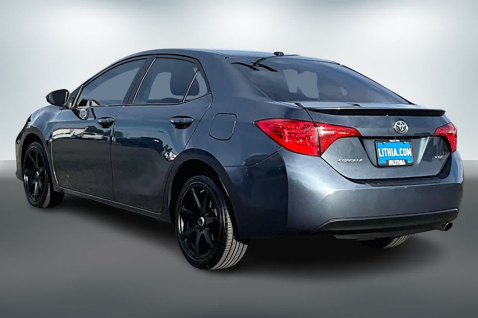 Thumbnail: 2017 Toyota Corolla - 4