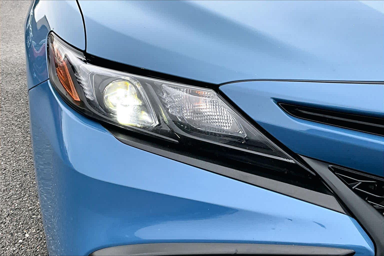 Thumbnail: 2023 Toyota Camry - 32