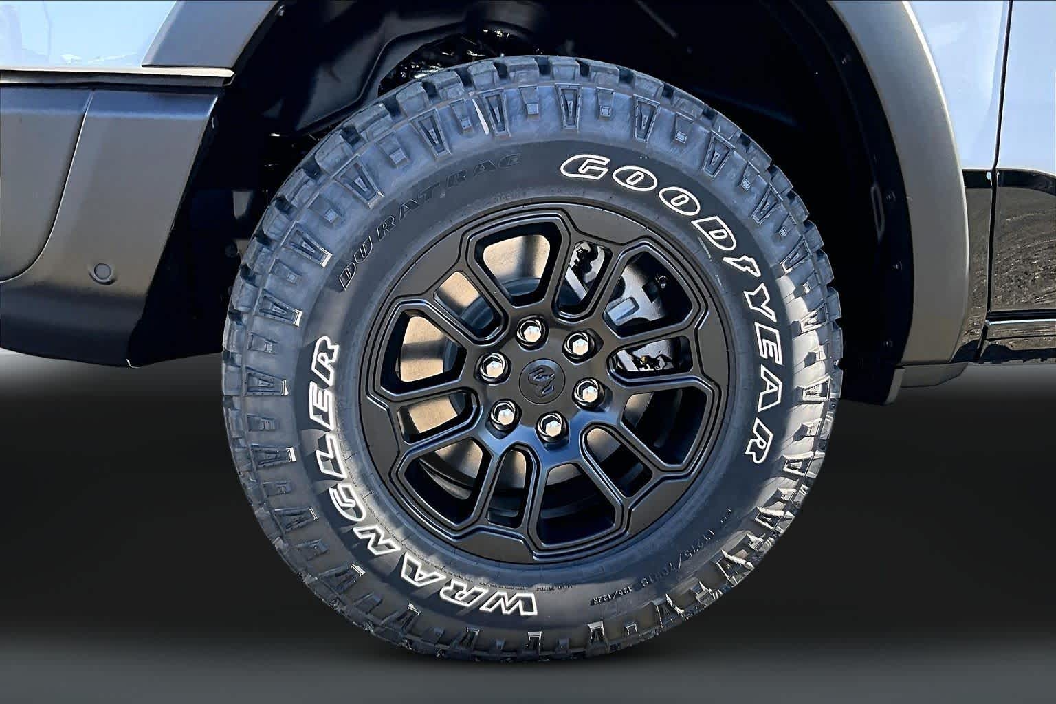 Thumbnail: 2026 RAM 1500 - 8