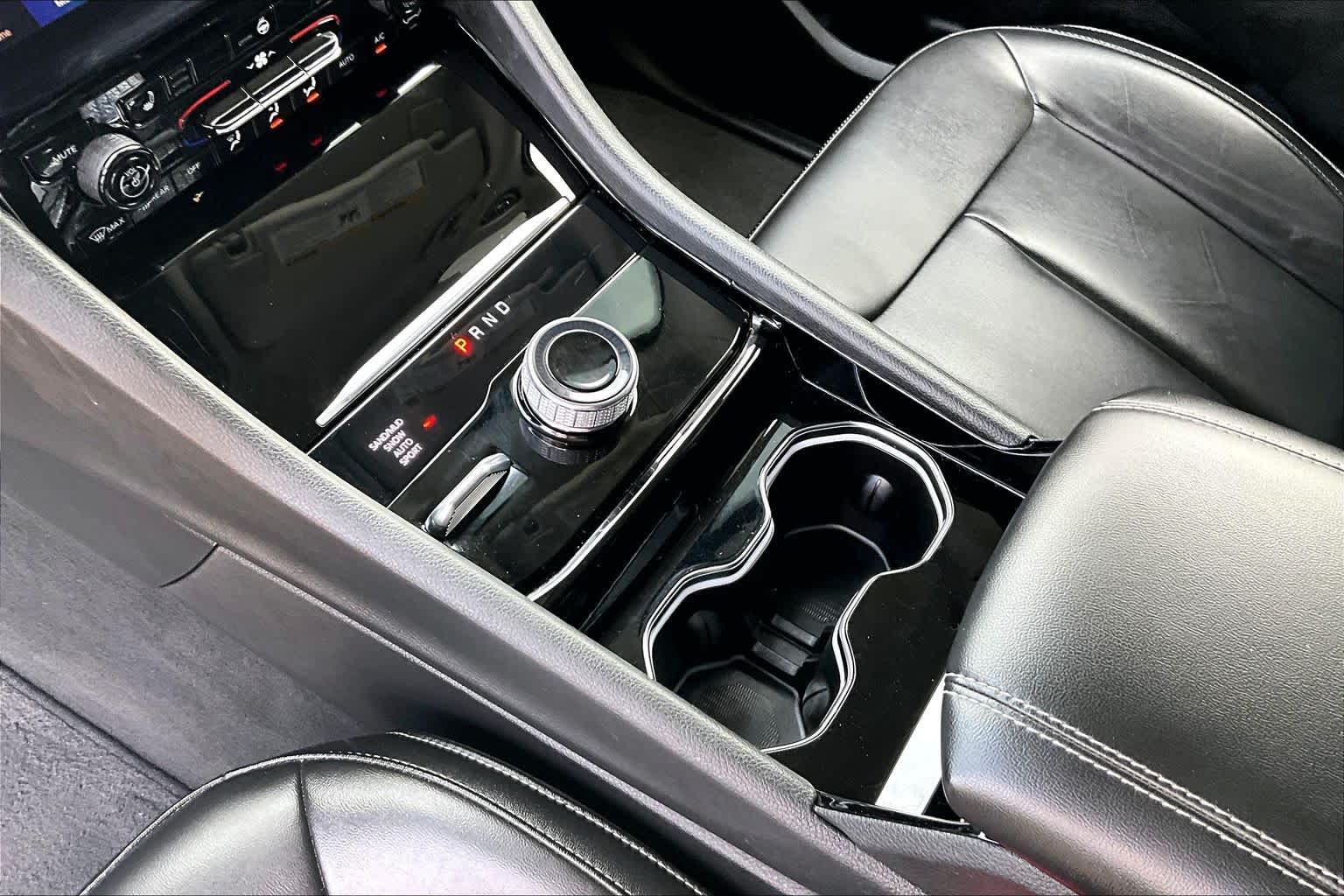 Thumbnail: 2023 Jeep Grand Cherokee - 16