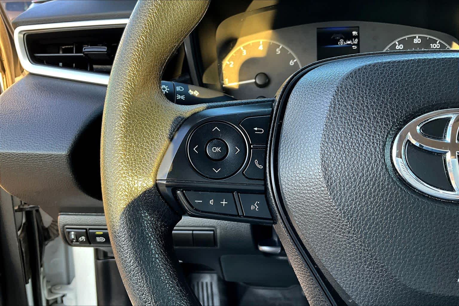 Thumbnail: 2023 Toyota Corolla - 24