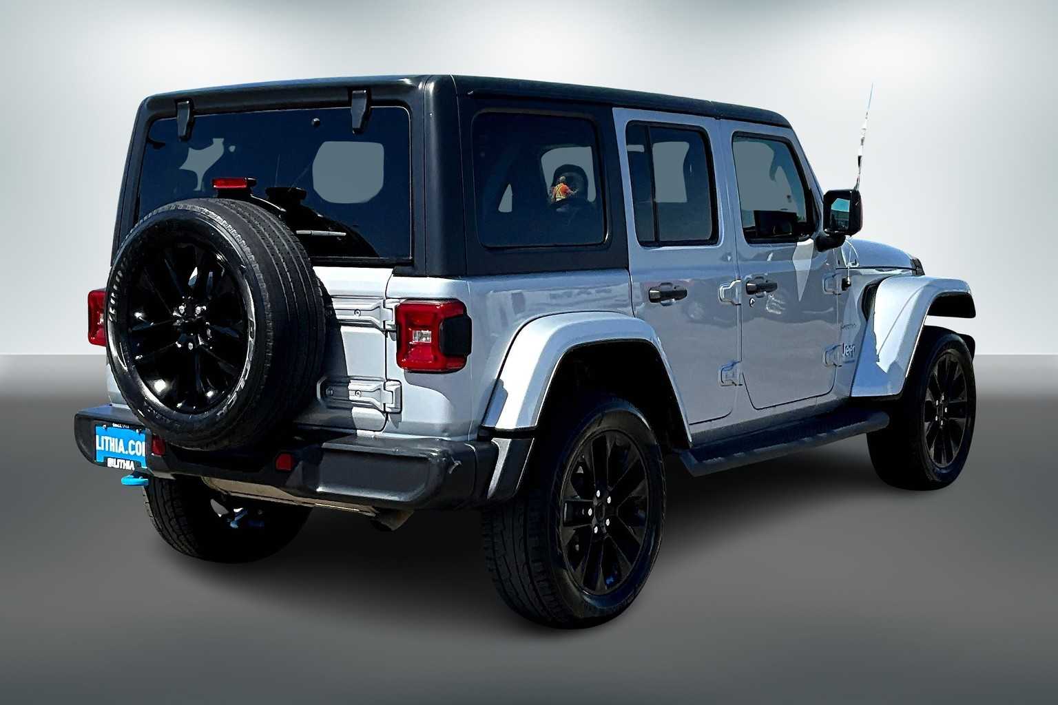 Thumbnail: 2023 Jeep Wrangler - 22
