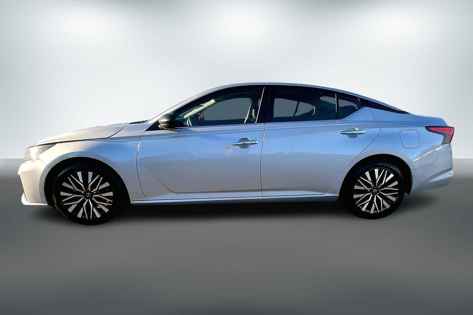 Thumbnail: 2024 Nissan Altima - 3