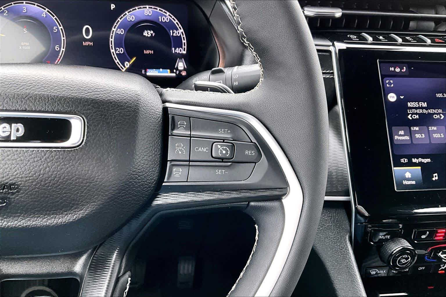 Thumbnail: 2024 Jeep Grand Cherokee L - 24