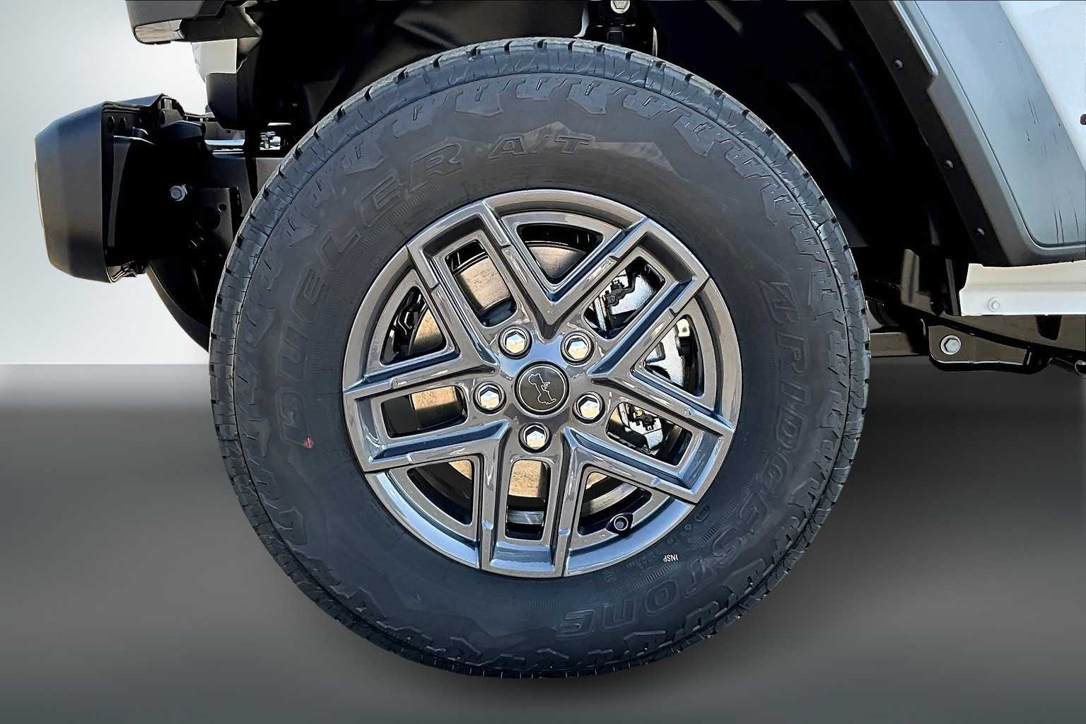 Thumbnail: 2025 Jeep Gladiator - 8