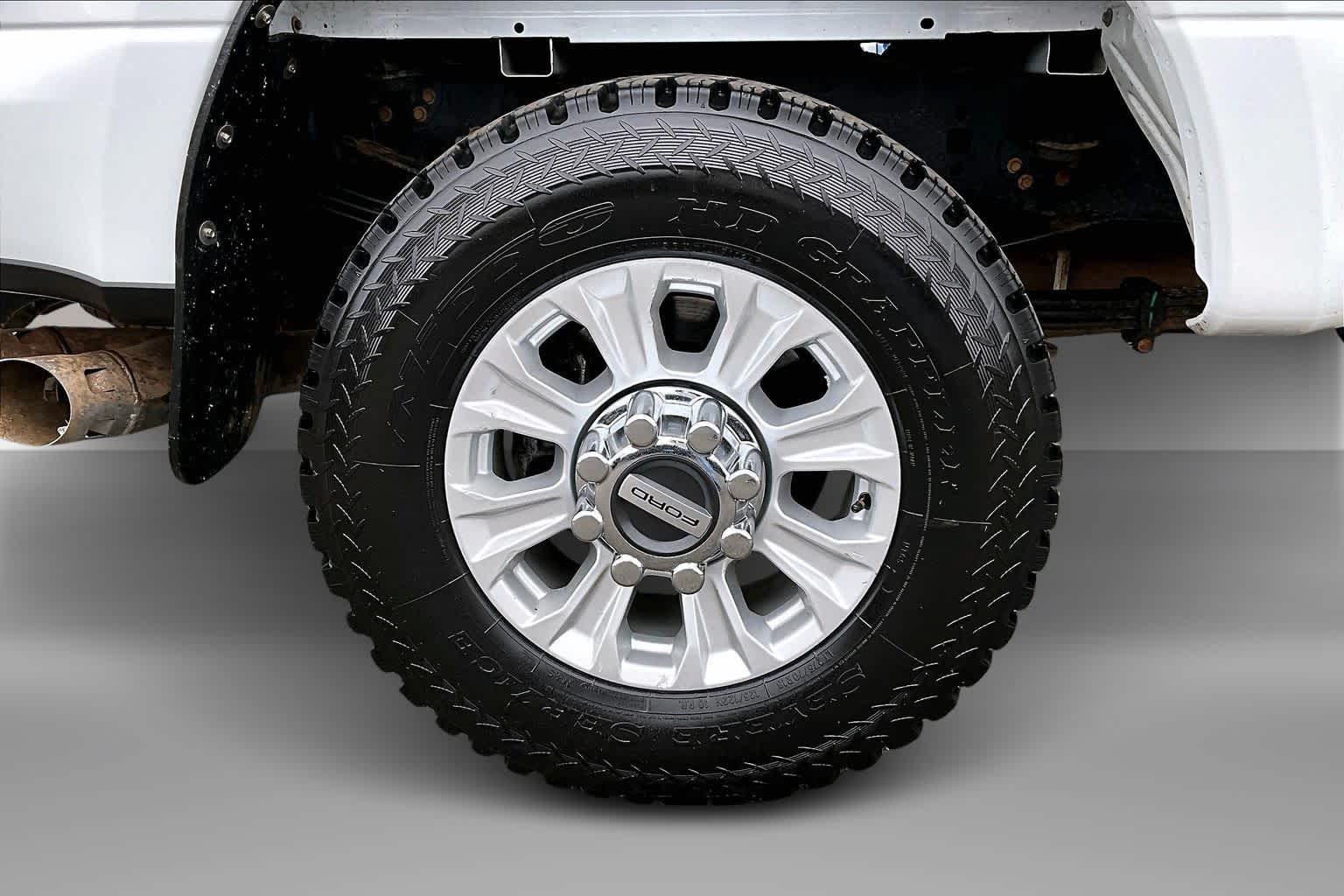 Thumbnail: 2022 Ford F-350 - 36