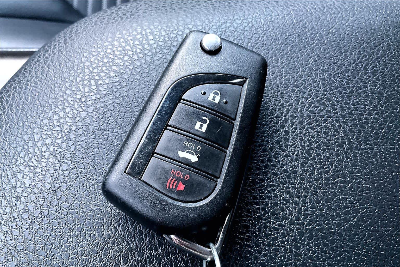 Thumbnail: 2023 Toyota Camry - 19