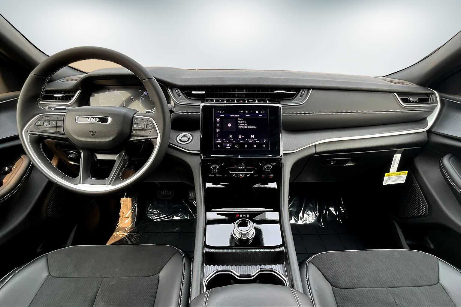 Thumbnail: 2025 Jeep Grand Cherokee - 10