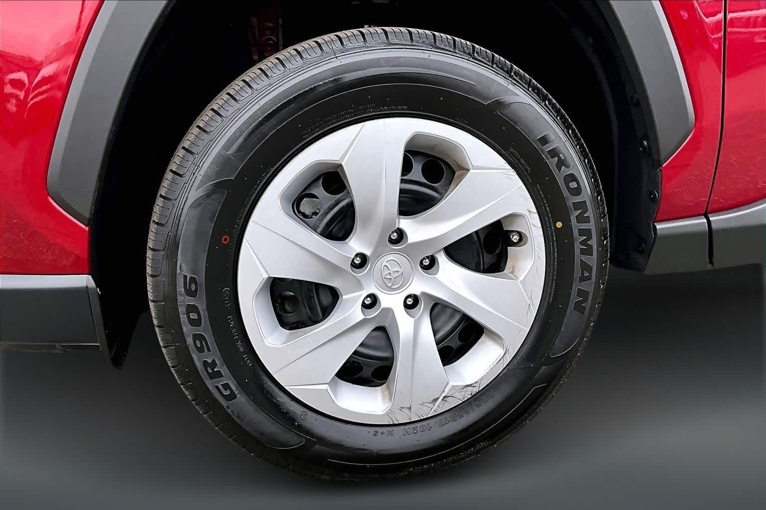 Thumbnail: 2024 Toyota RAV4 - 8