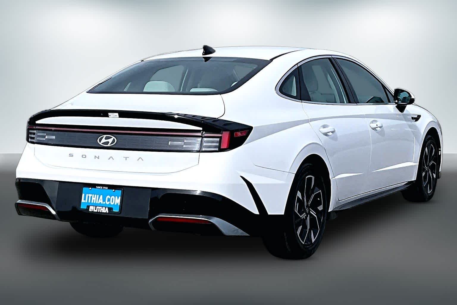 Thumbnail: 2024 Hyundai Sonata - 20