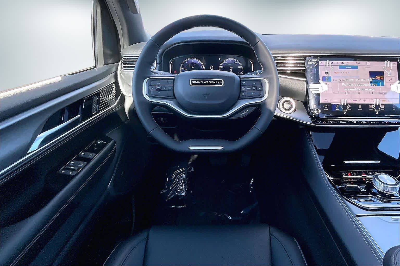 Thumbnail: 2026 Jeep Grand Wagoneer - 14