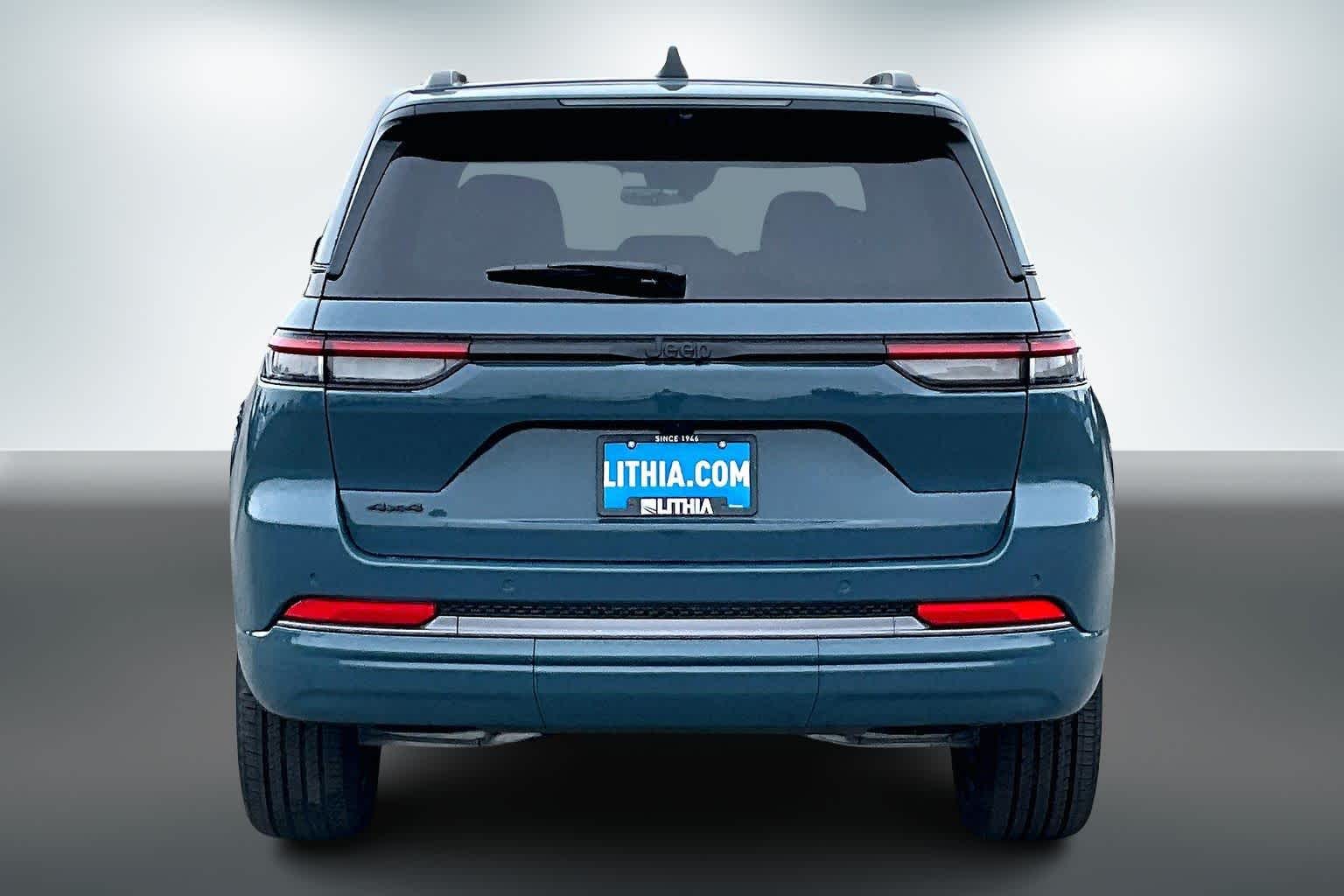 Thumbnail: 2026 Jeep Grand Cherokee - 5
