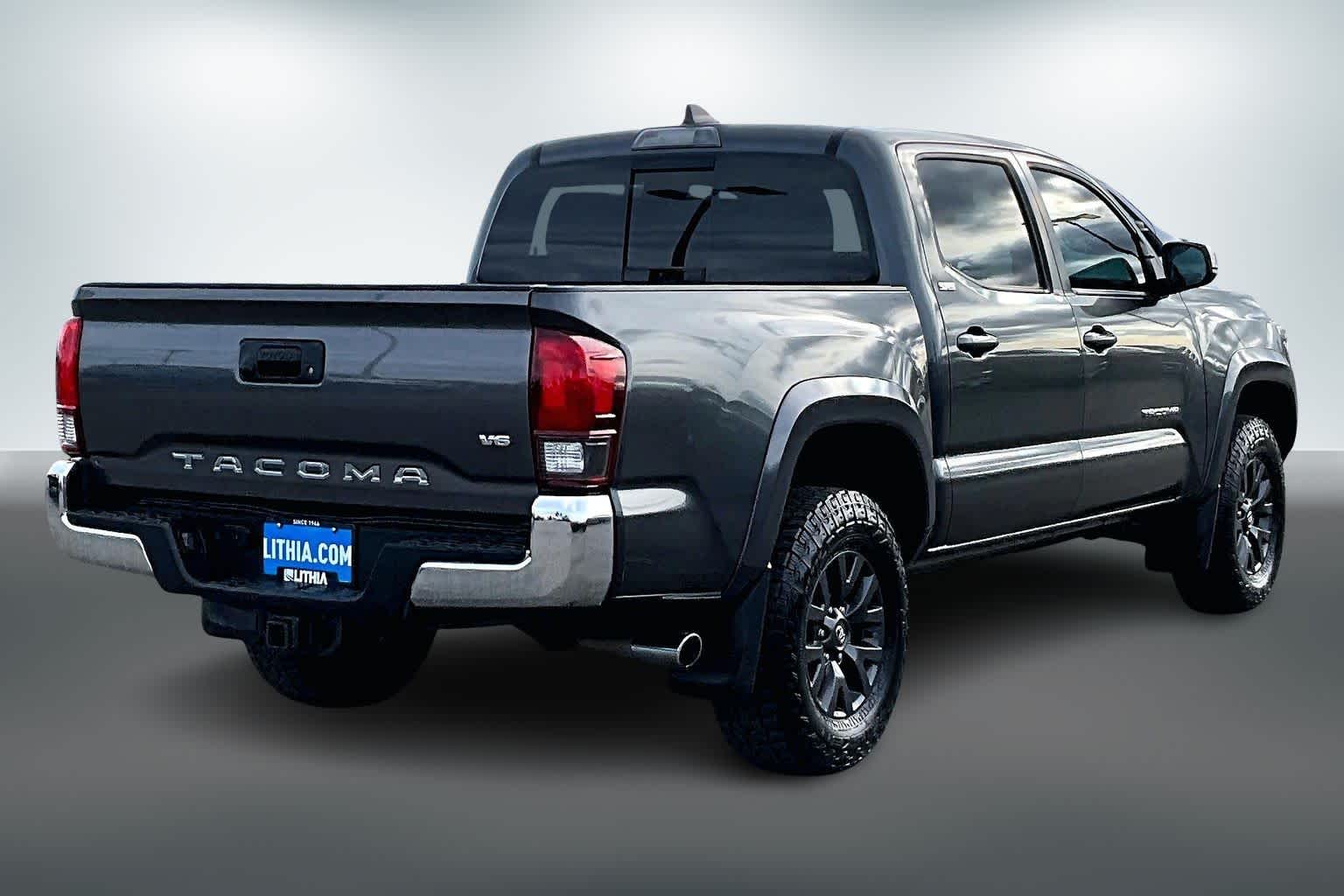 Thumbnail: 2021 Toyota Tacoma - 22