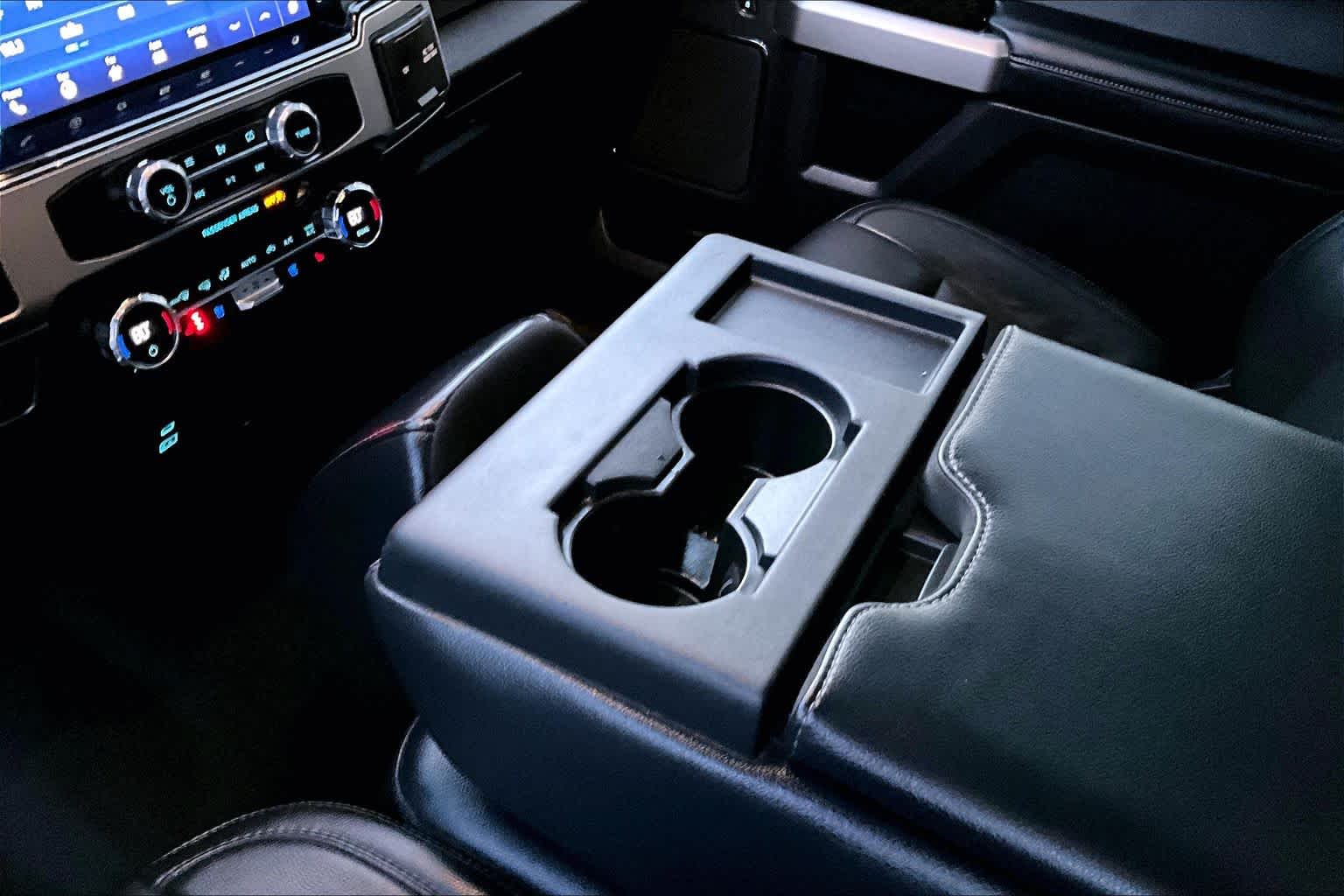 Thumbnail: 2022 Ford Econoline - 16