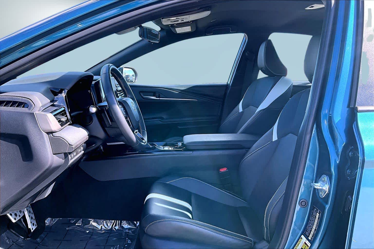 Thumbnail: 2025 Toyota Camry - 11