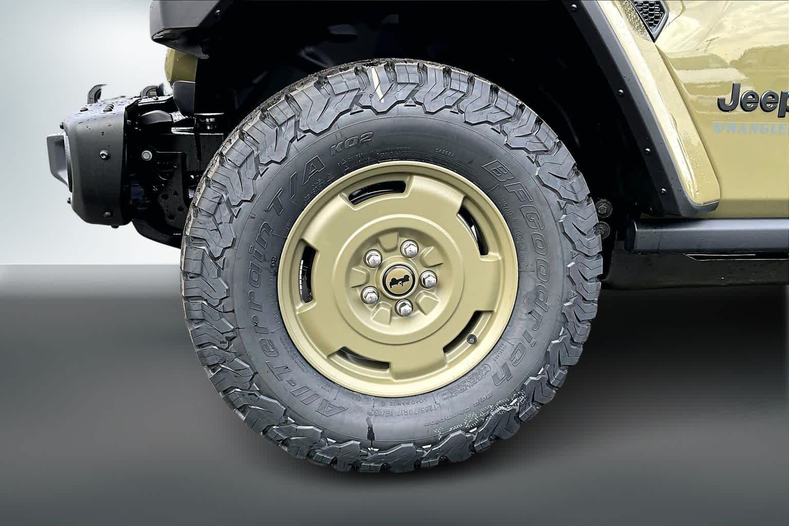 Thumbnail: 2026 Jeep Wrangler - 8