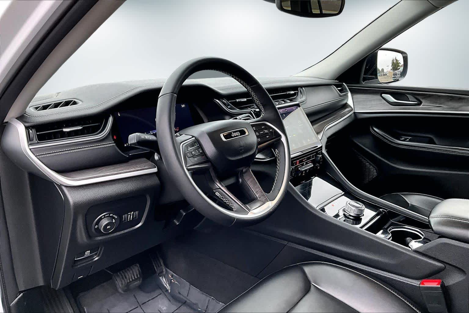 Thumbnail: 2023 Jeep Grand Cherokee - 2