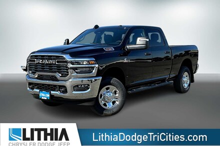 2026 Ram 3500 TRADESMAN CREW CAB 4X4 6'4 BOX Pickup