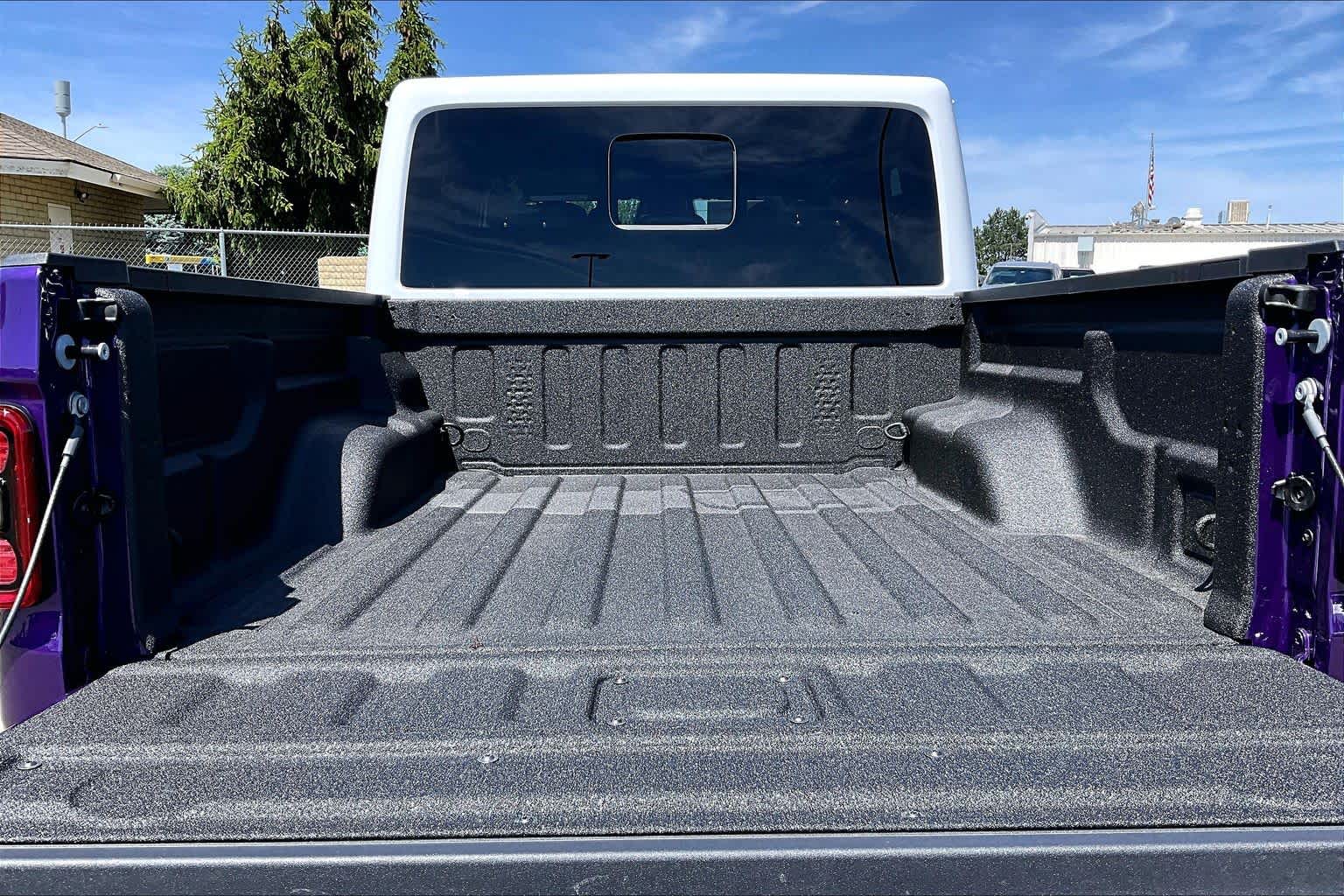 Thumbnail: 2026 Jeep Gladiator - 17