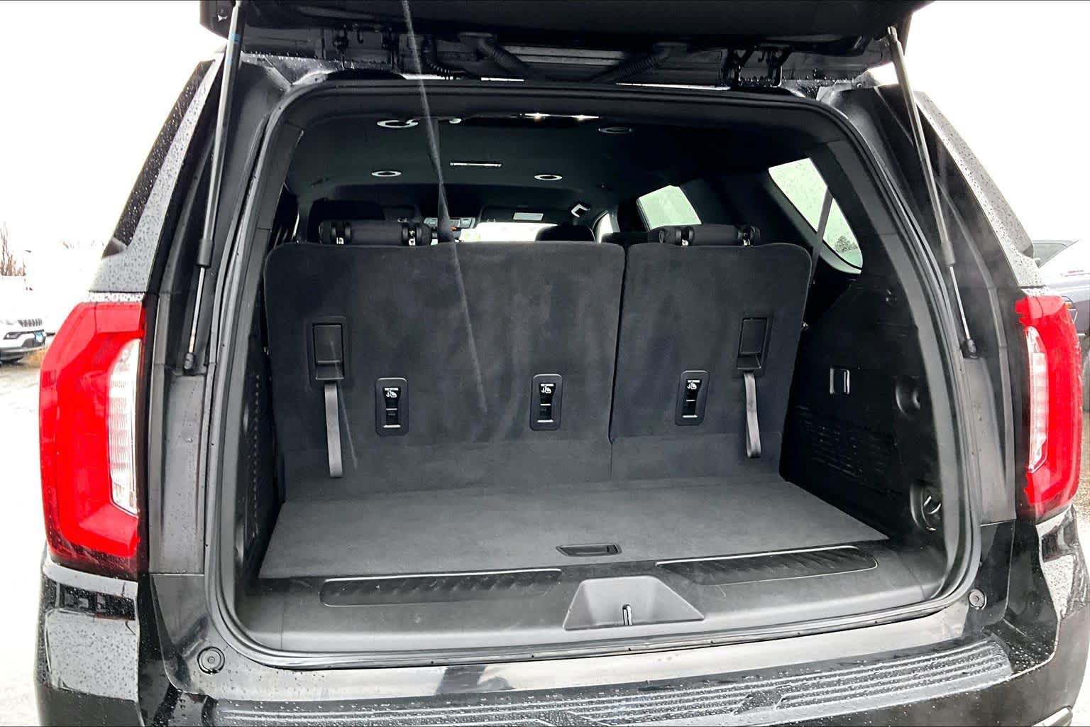 Thumbnail: 2023 GMC Yukon - 18