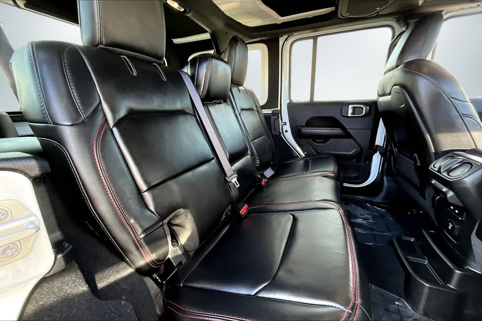 Thumbnail: 2024 Jeep Wrangler - 29