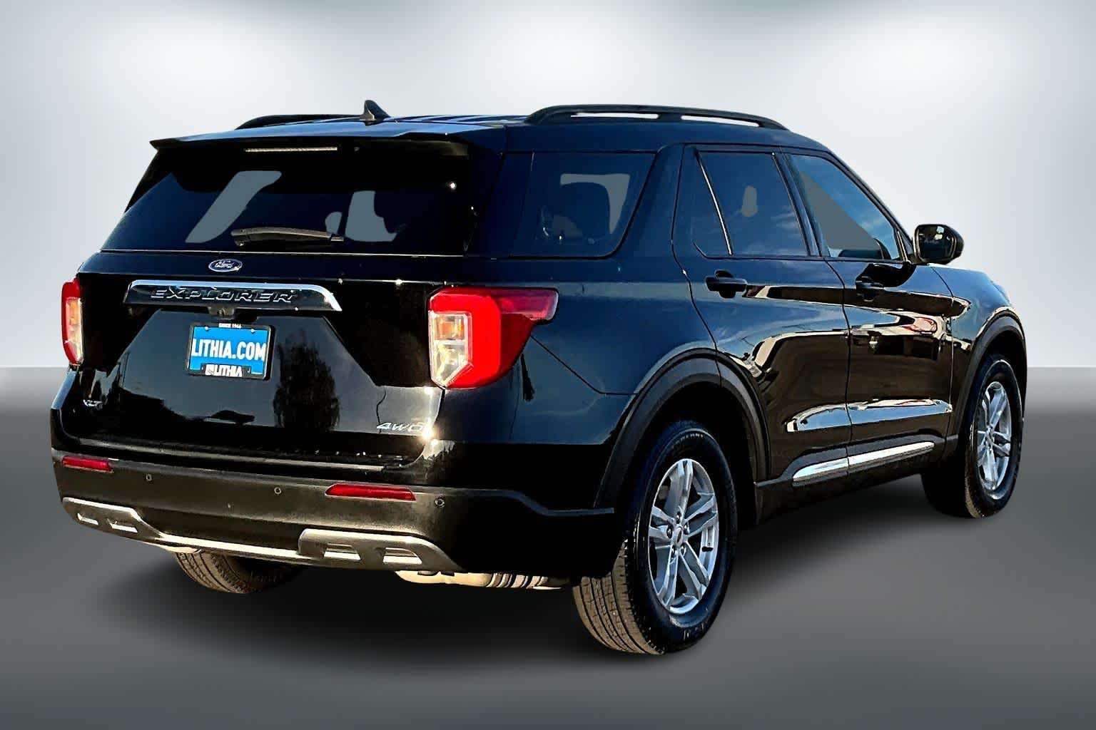 Thumbnail: 2023 Ford Explorer - 22
