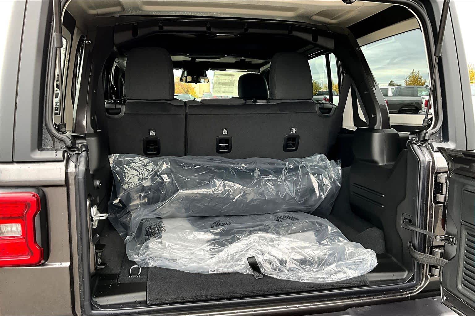 Thumbnail: 2026 Jeep Wrangler - 18