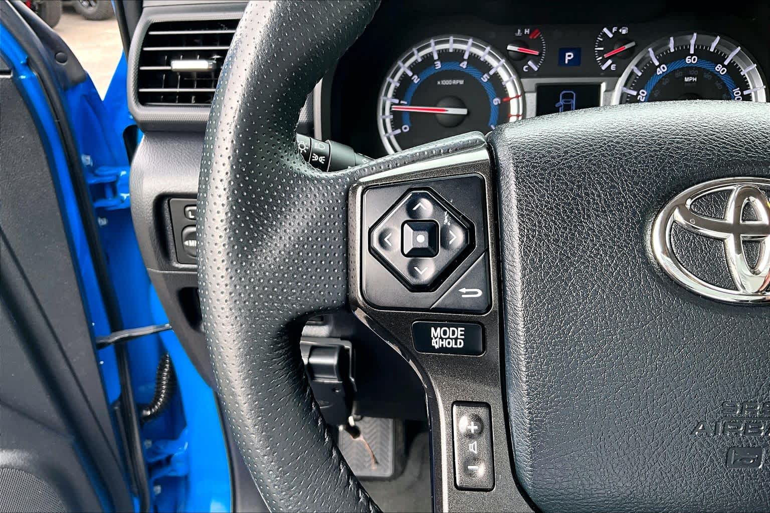 Thumbnail: 2019 Toyota 4Runner - 24