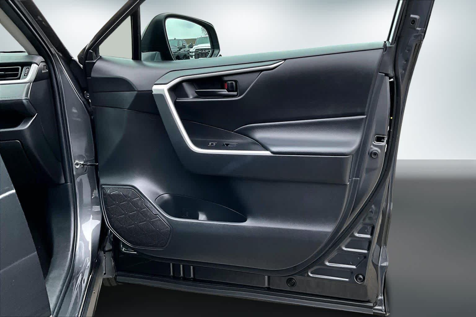 Thumbnail: 2024 Toyota RAV4 - 28