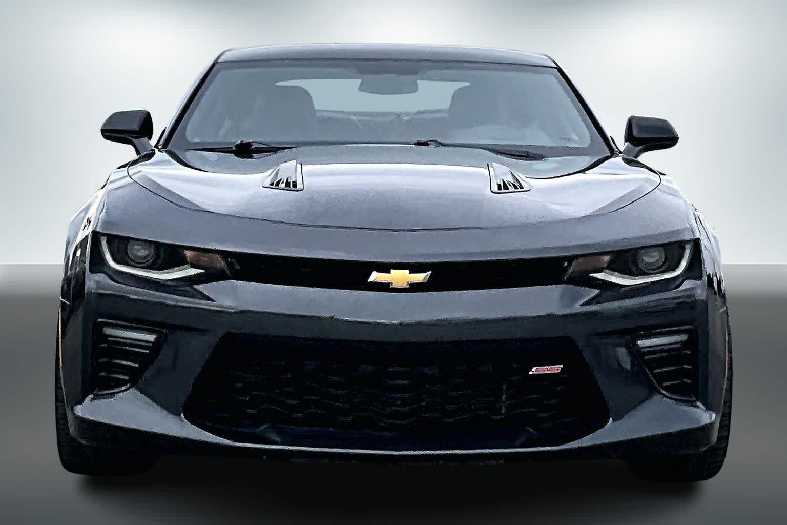 Thumbnail: 2018 Chevrolet Camaro - 6