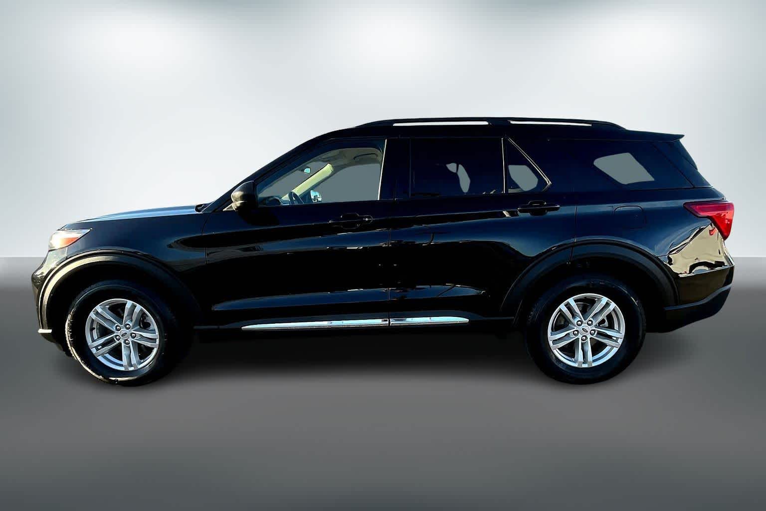 Thumbnail: 2023 Ford Explorer - 3