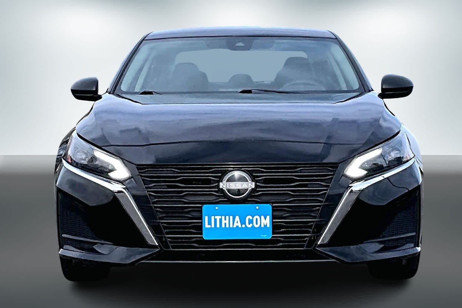 Thumbnail: 2024 Nissan Altima - 5