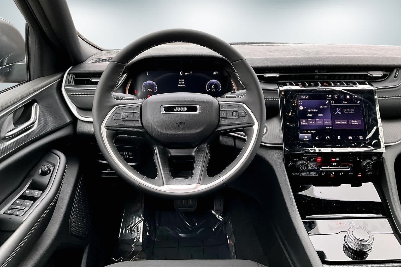 Thumbnail: 2025 Jeep Grand Cherokee - 15