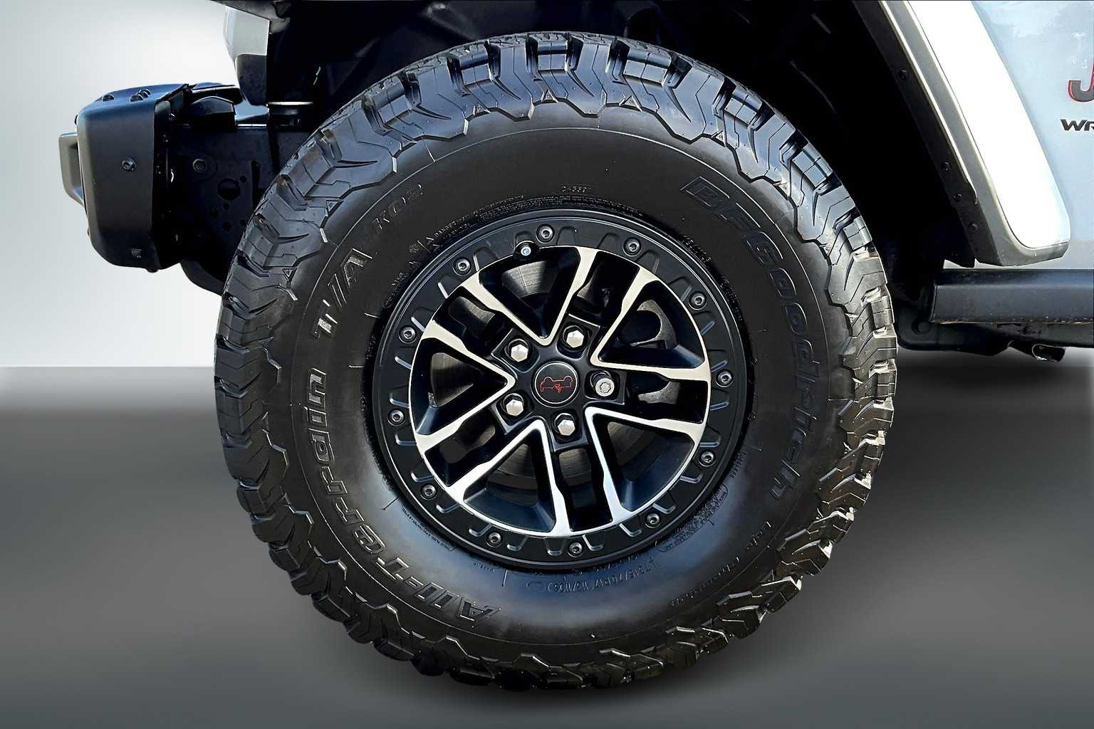 Thumbnail: 2024 Jeep Wrangler - 7