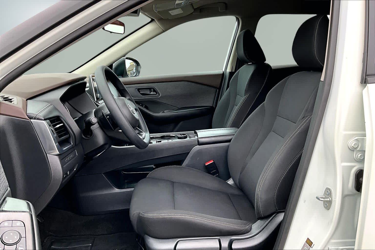 Thumbnail: 2023 Nissan Rogue - 11