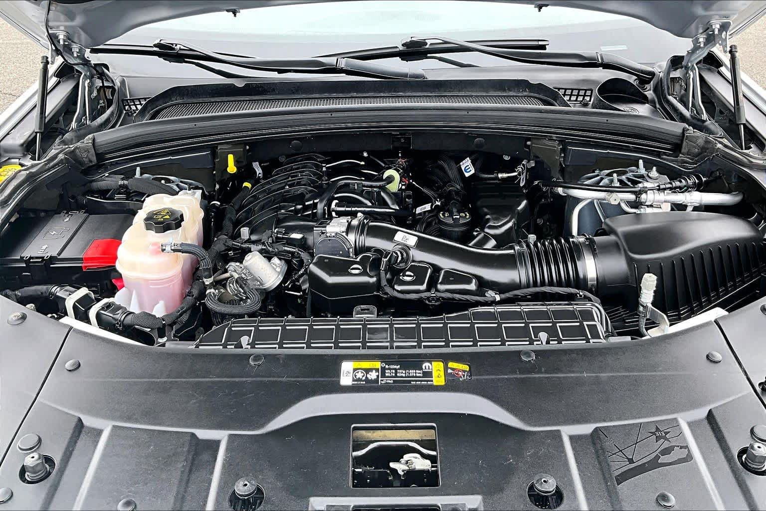 Thumbnail: 2024 Jeep Grand Cherokee L - 9