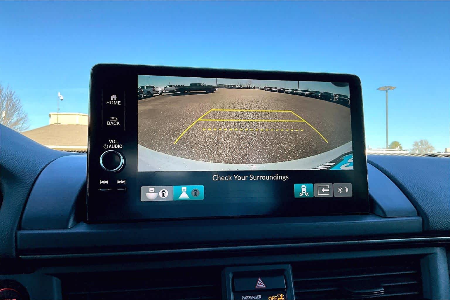 Thumbnail: 2023 Honda Pilot - 26