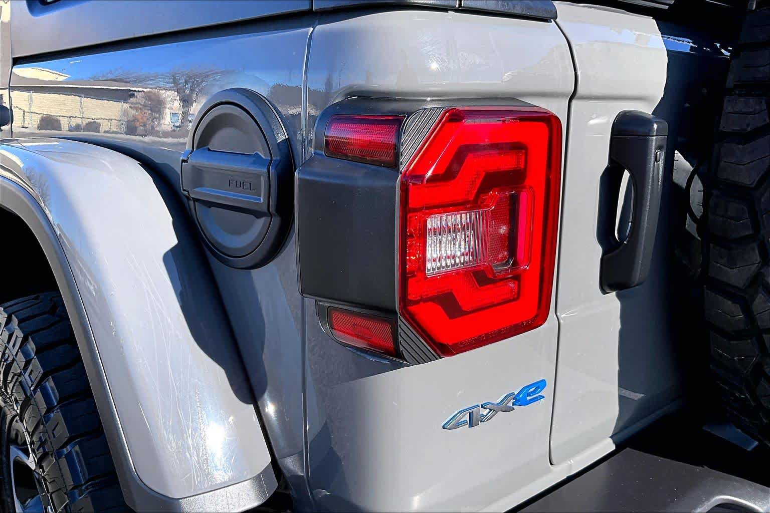 Thumbnail: 2022 Jeep Wrangler - 31