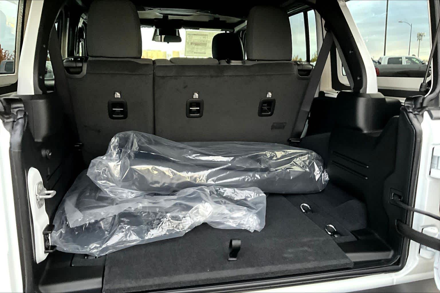 Thumbnail: 2026 Jeep Wrangler - 19