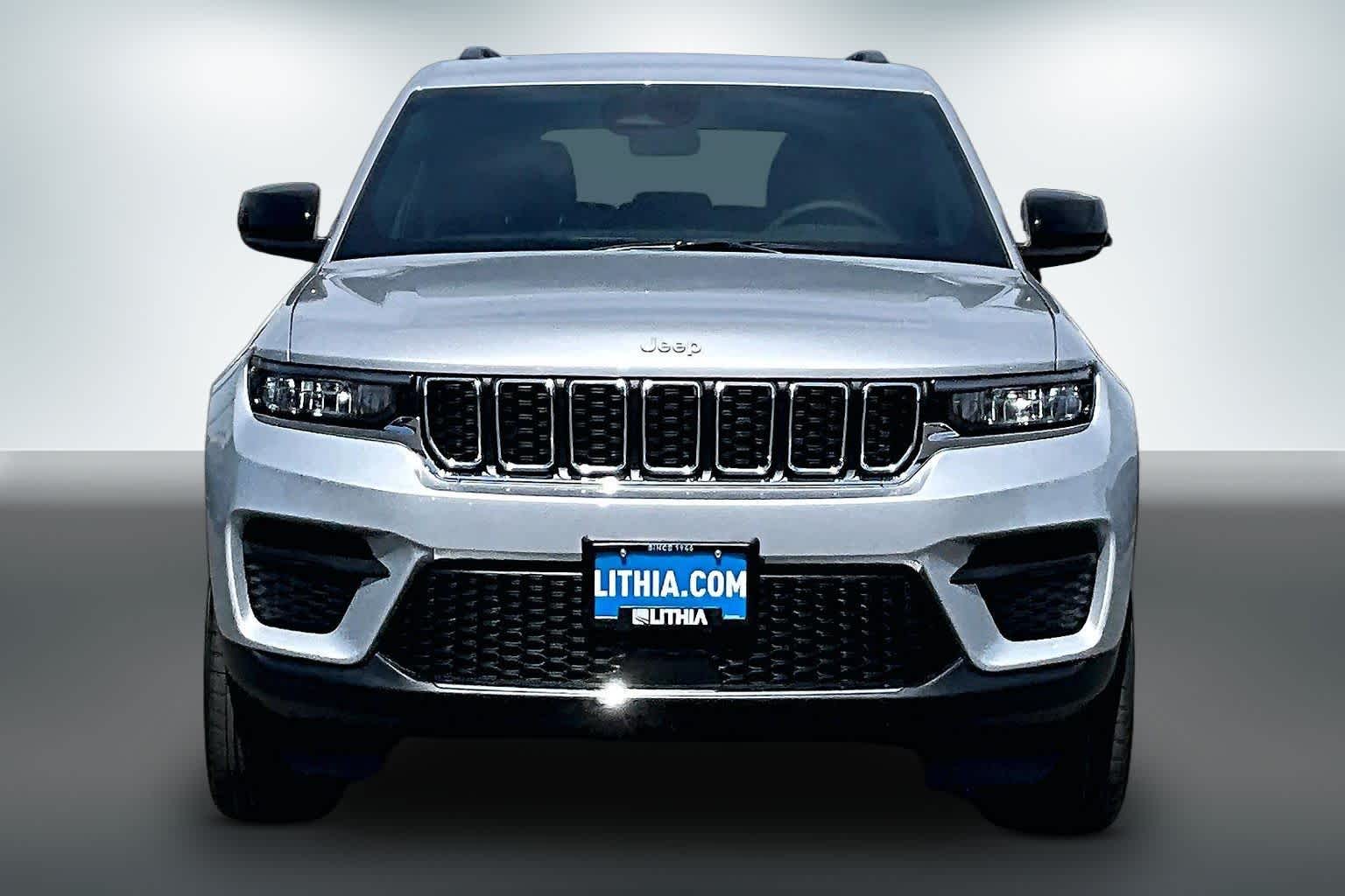 Thumbnail: 2026 Jeep Grand Cherokee - 6