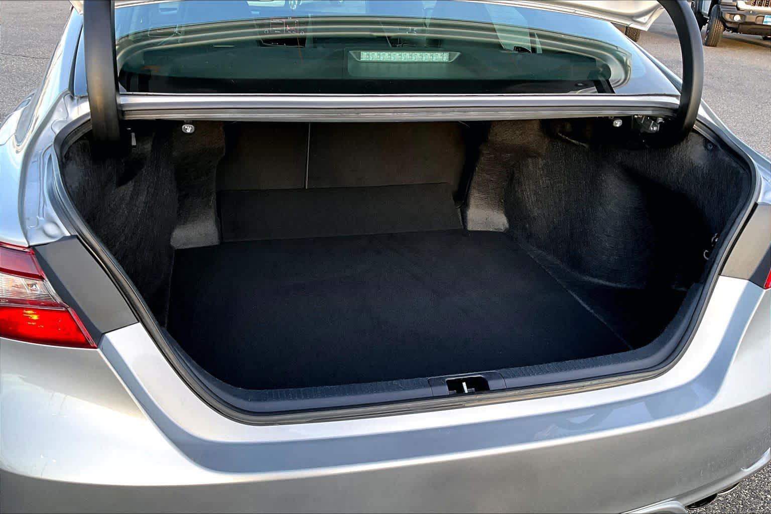 Thumbnail: 2023 Toyota Camry - 18