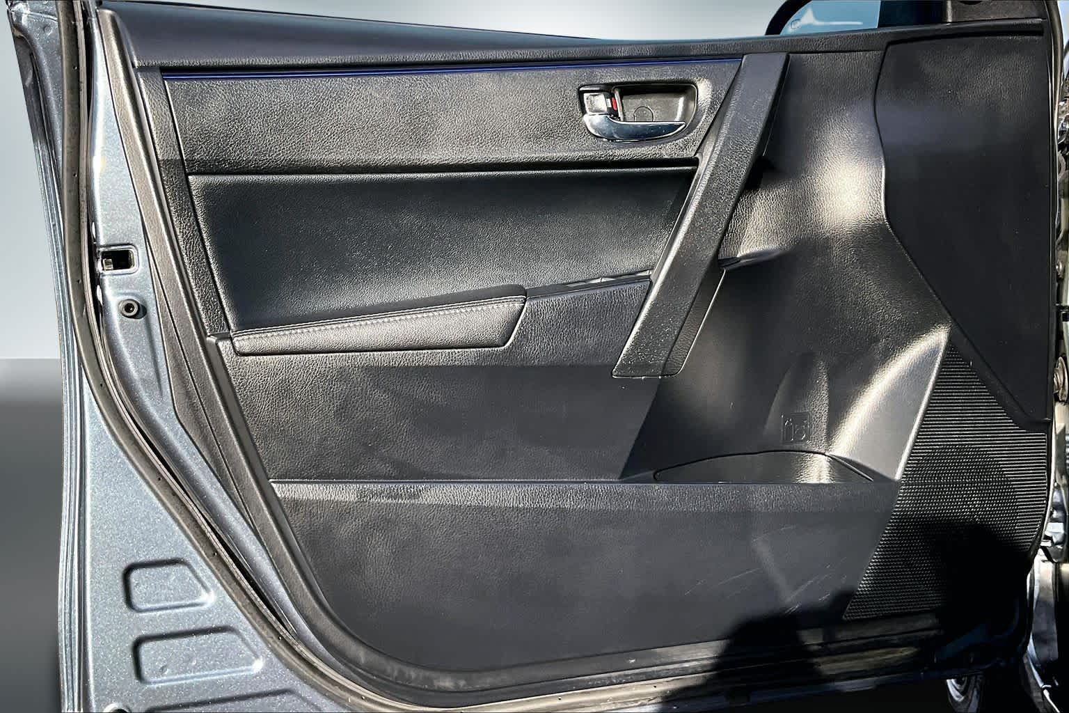 Thumbnail: 2017 Toyota Corolla - 27