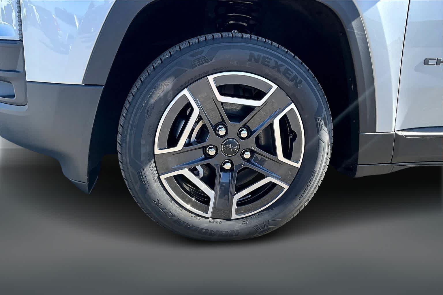 Thumbnail: 2026 Jeep Cherokee - 8