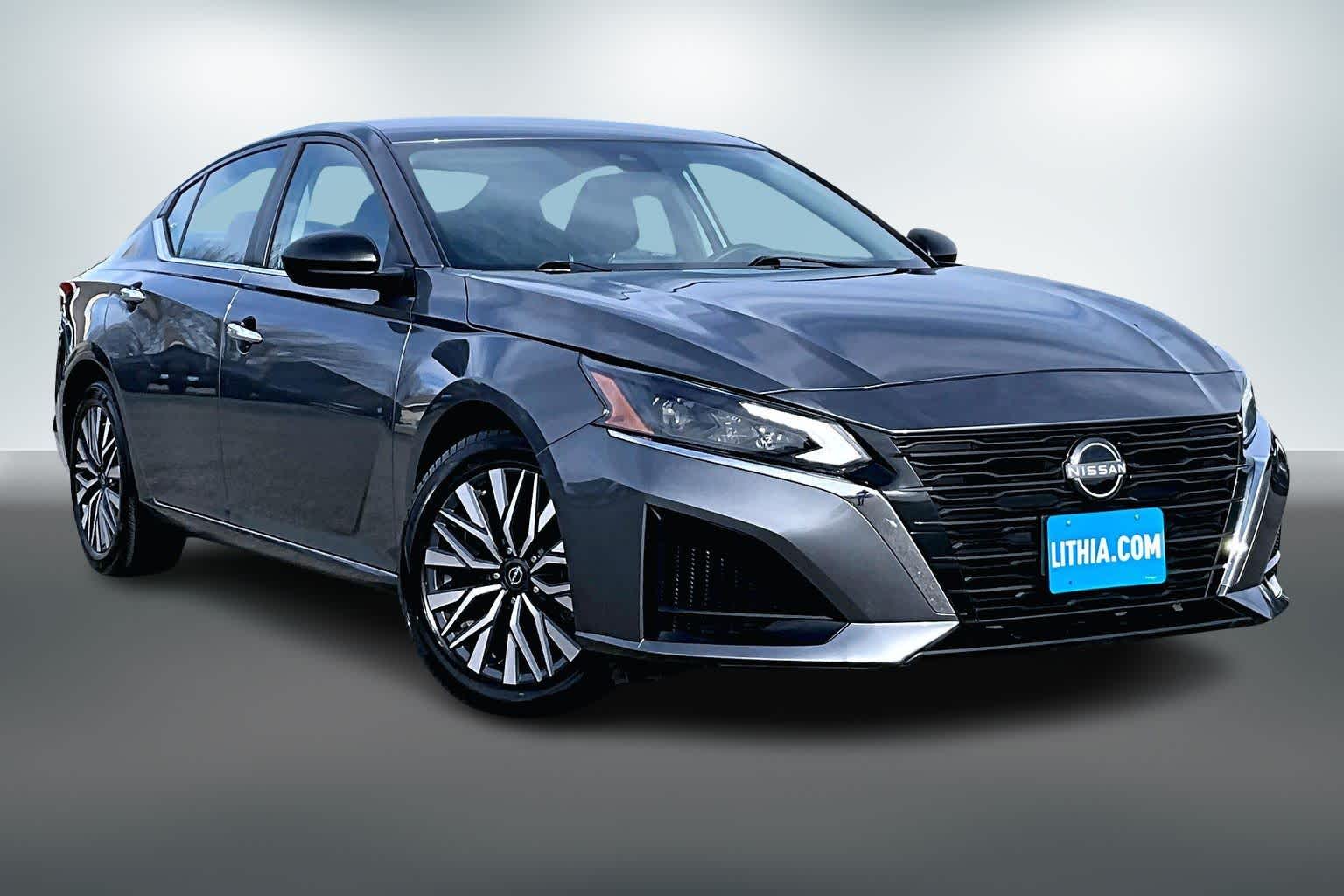 Thumbnail: 2024 Nissan Altima - 21