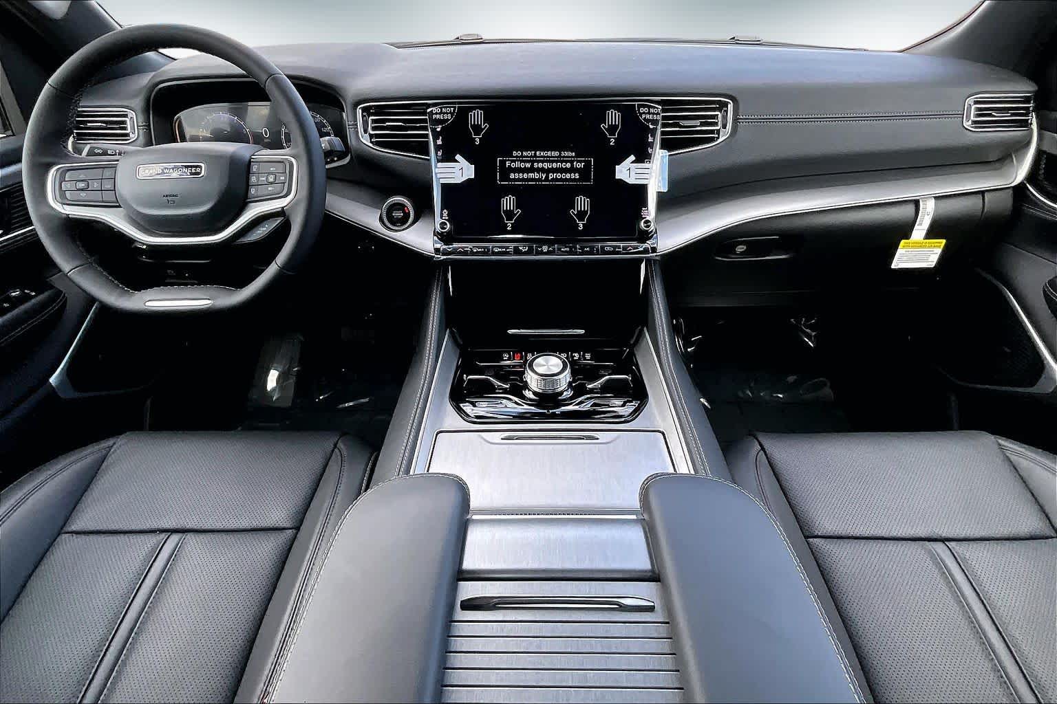 Thumbnail: 2026 Jeep Grand Wagoneer - 9